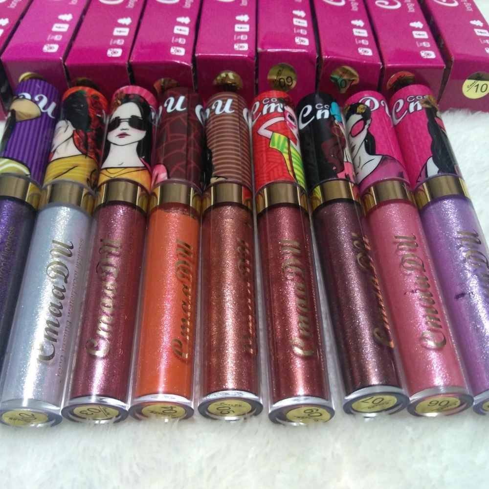 Lipstick - Picture 4 of 8